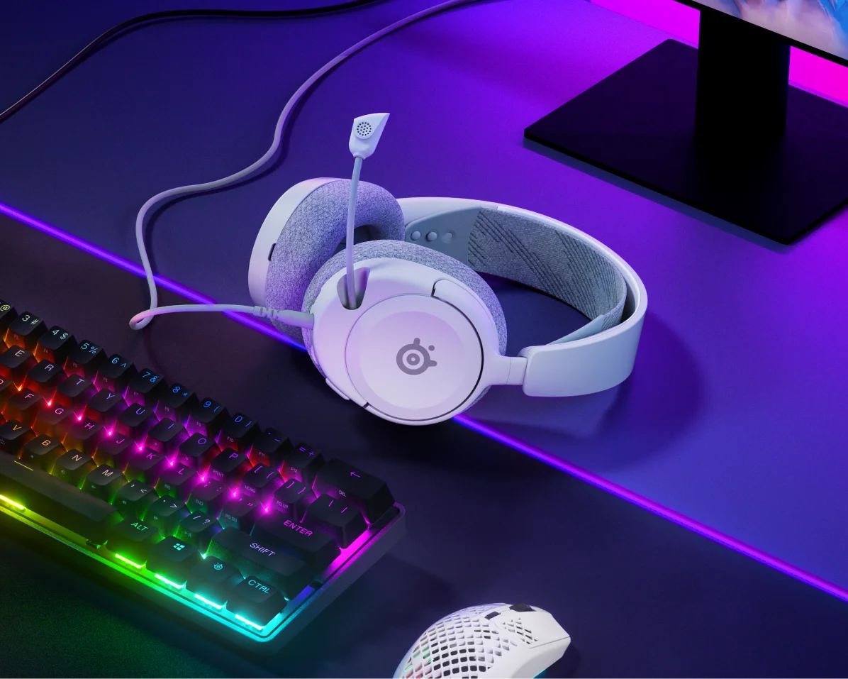 Arctis Nova 1